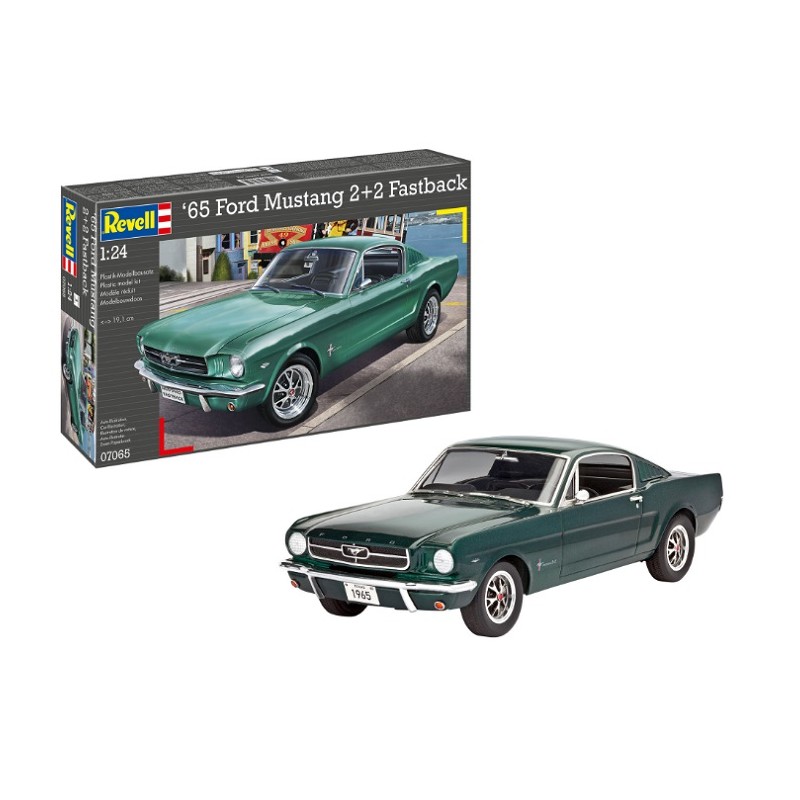 Ford Mustang 2+2 Fastback 1965 1/24 - Revell